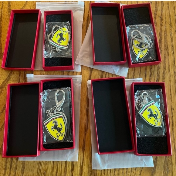 Ferrari Other - Scuderia Ferrari Yellow and Black Keychain Collection